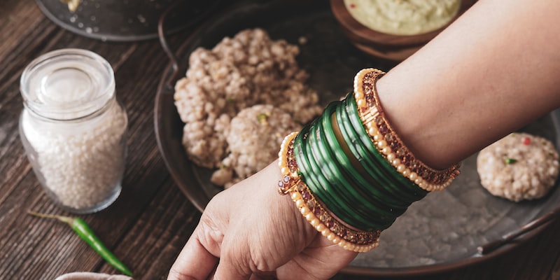 Where can I buy Indian snacks online in the USA?